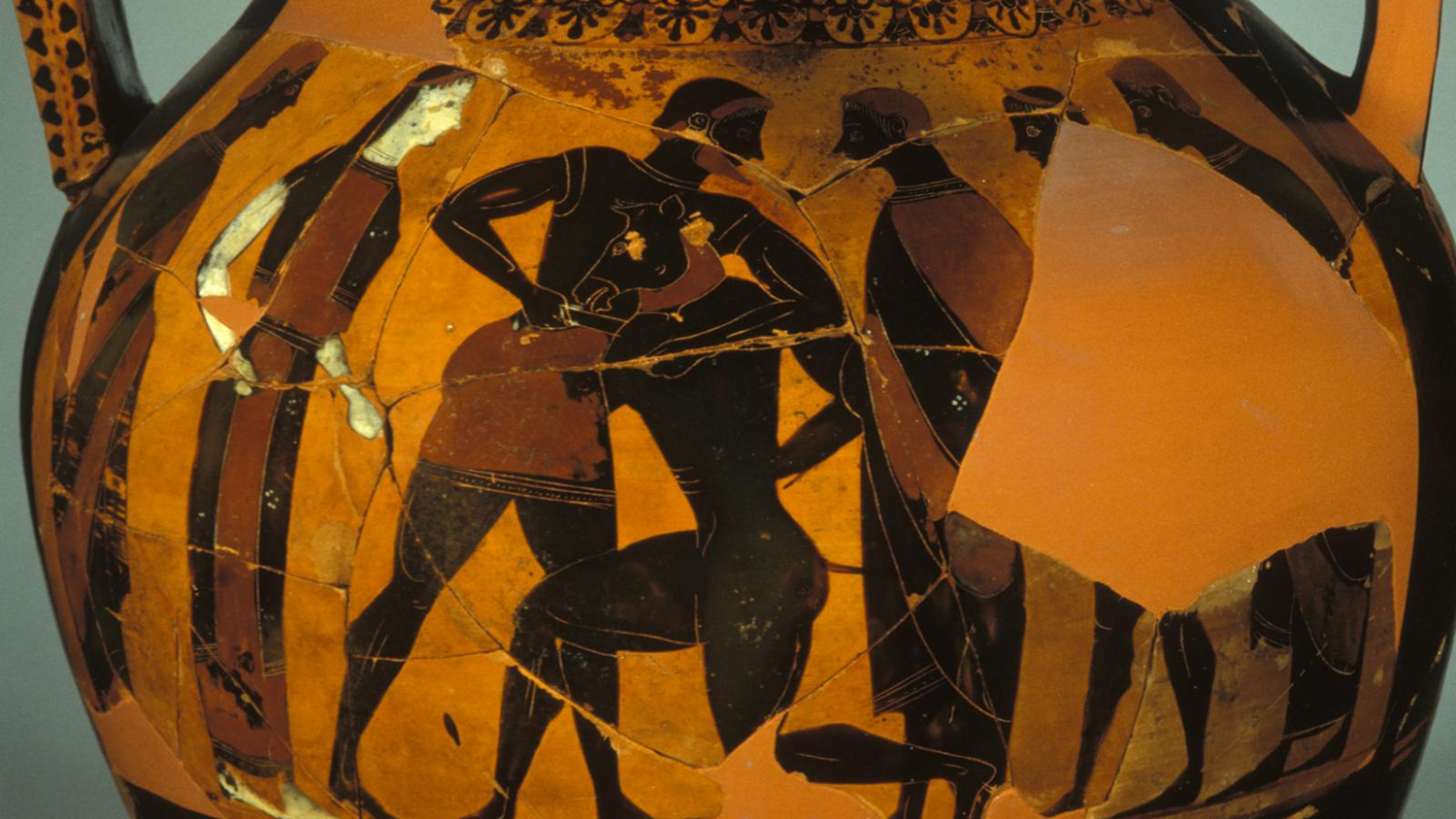 Amphora depicting Theseus and Minotaur with five onlookers.